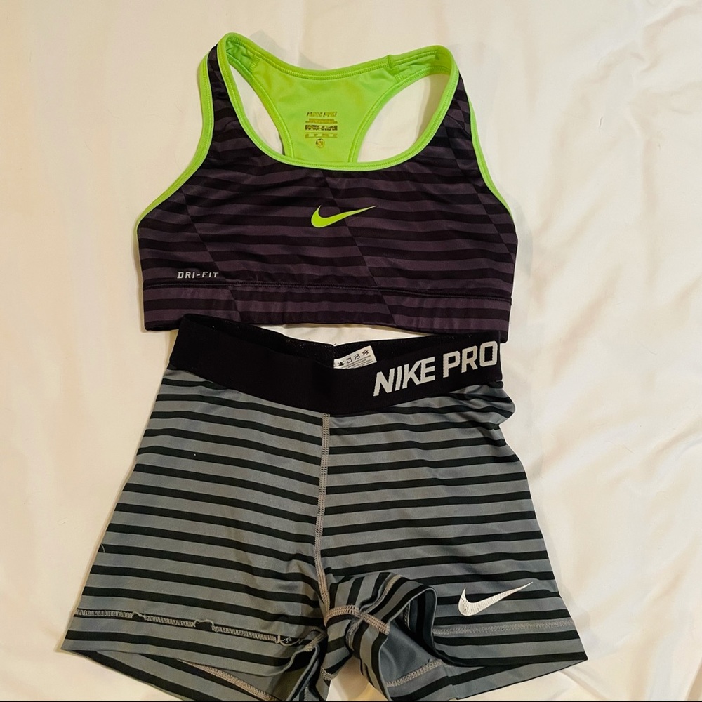 Nike Pro Set size XS previously loved but tons of life left. Smoke free home.